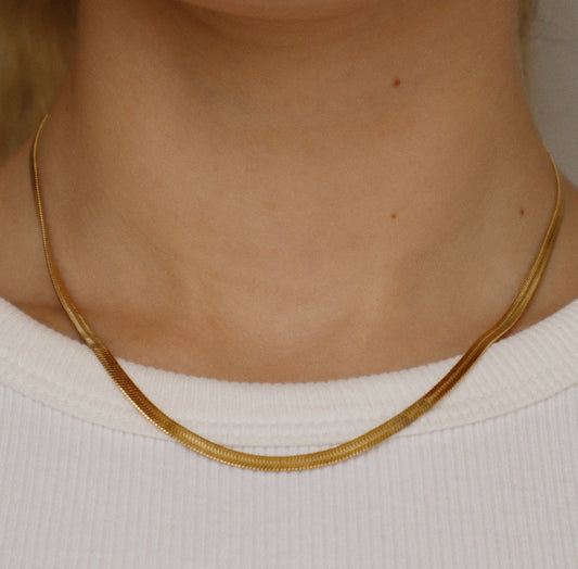 valeria necklace